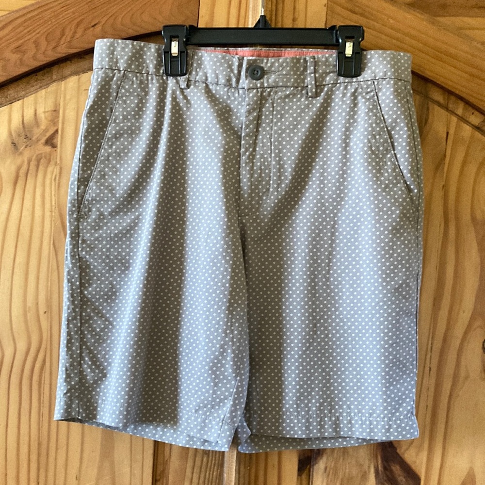 Men’s Cigar Box gray white tiny diamonds chino Bermuda shorts size 30